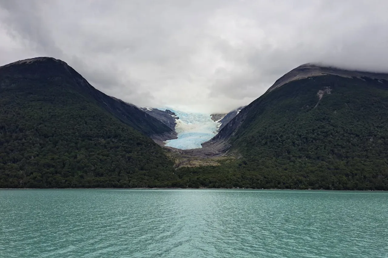 Gletscher im Fjord