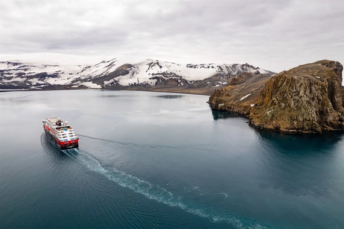 Whalers Bay, Deception Island · Foto: Espen Mills