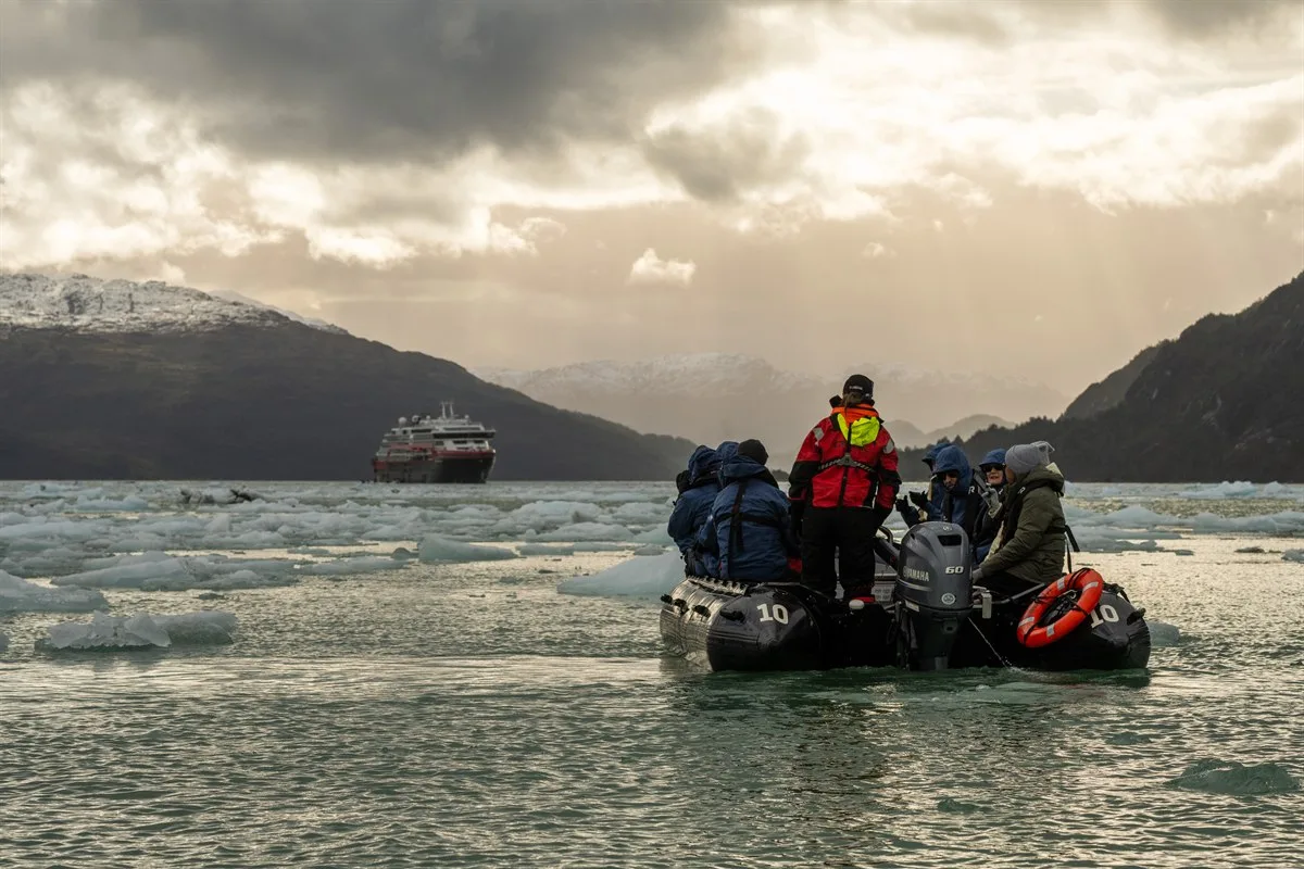 Amalia-Gletscher (Zodiac-Fahrt) · Foto: Kim Rormark