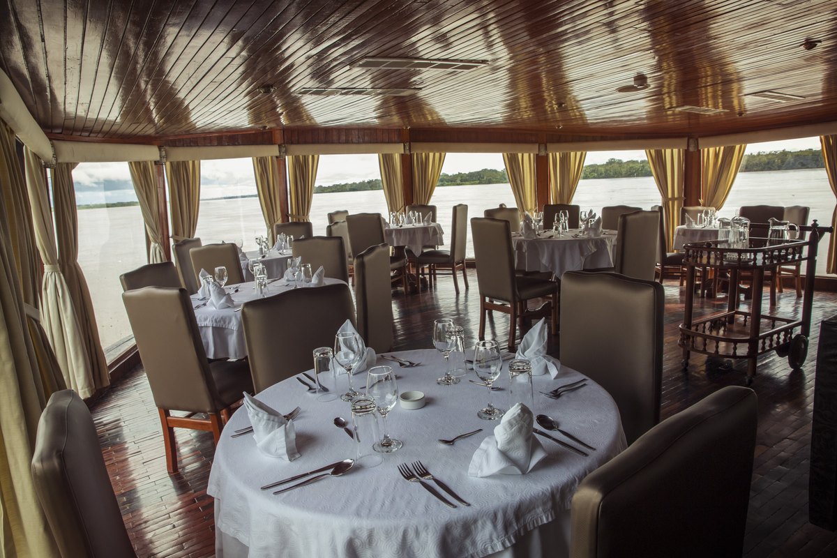 An Bord: Speisesaal