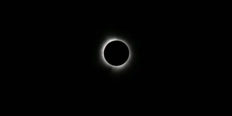 Arktis-Höhepunkte: Sonnenfinsternis-Edition | MS EXPEDITION