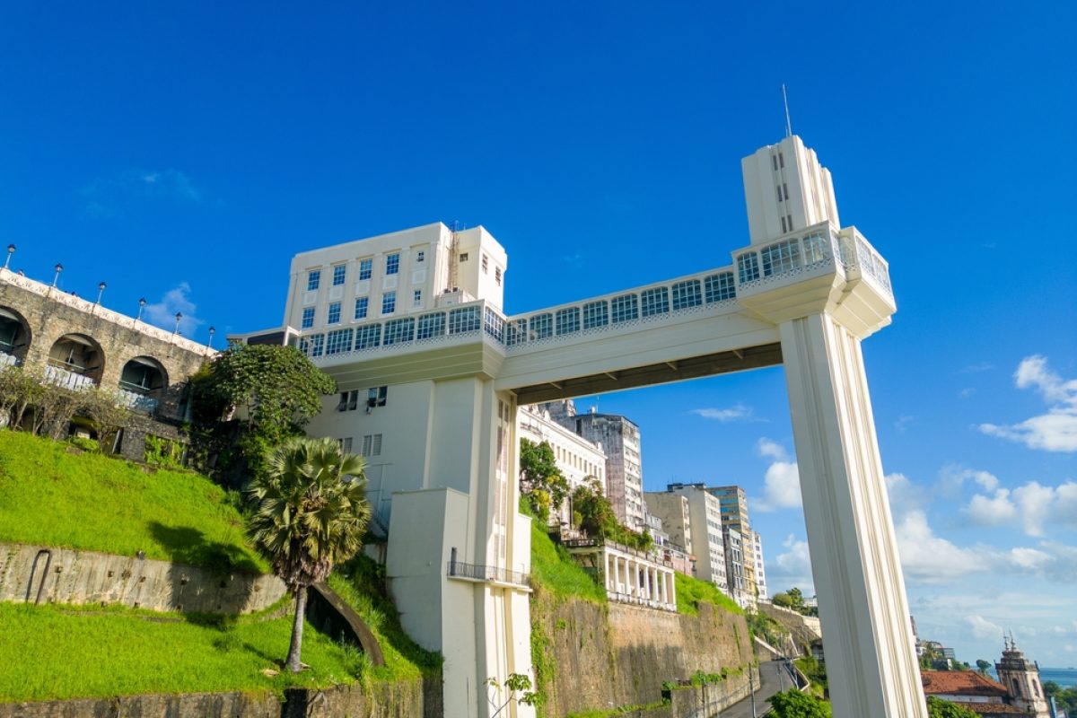 BR-Tag17-Salvador-Lacerda-Aufzug-shutterstock