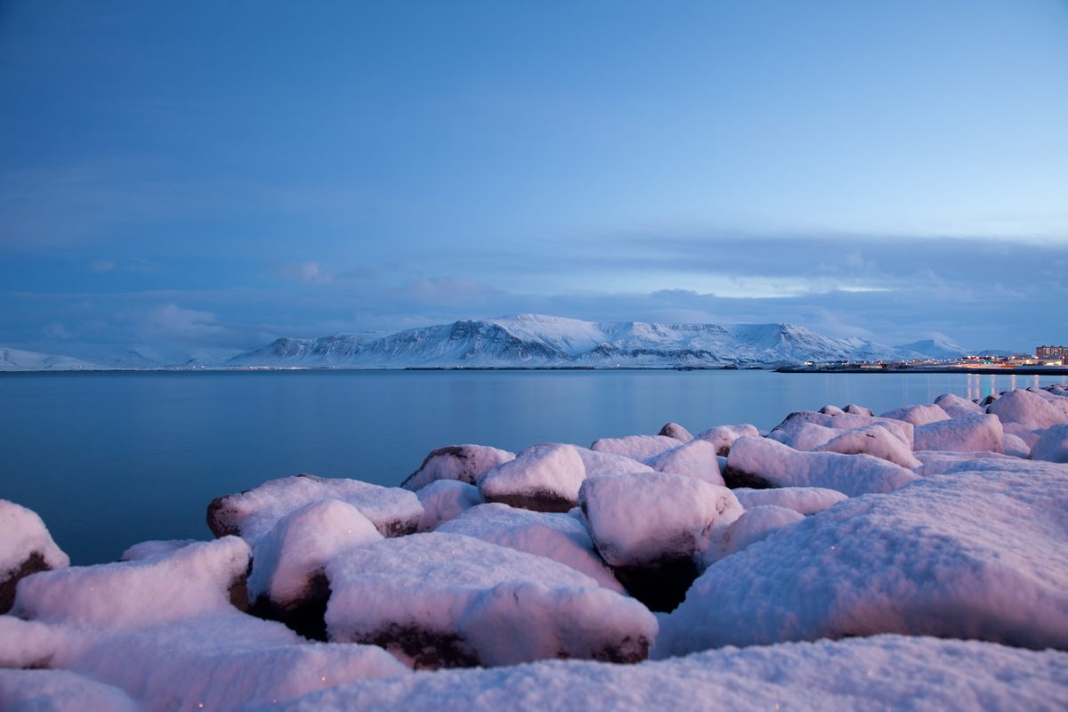Reykjavík in der blauen Stunde
