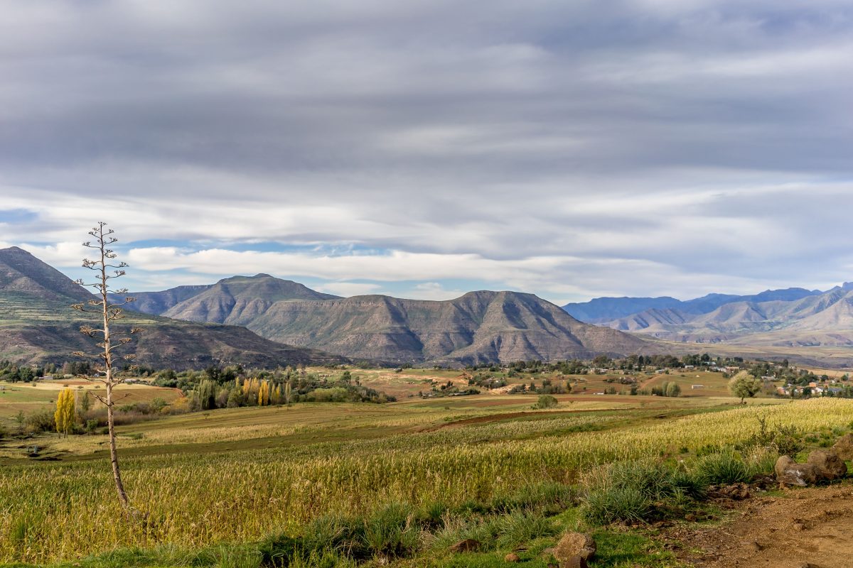 LS Lesotho Berglandschaft