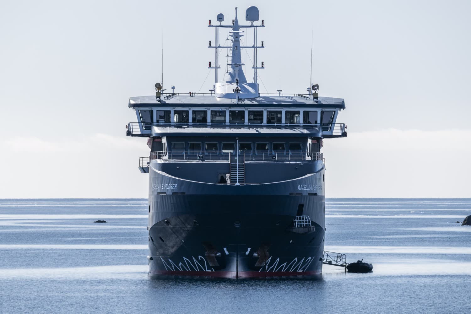 MAGELLAN EXPLORER