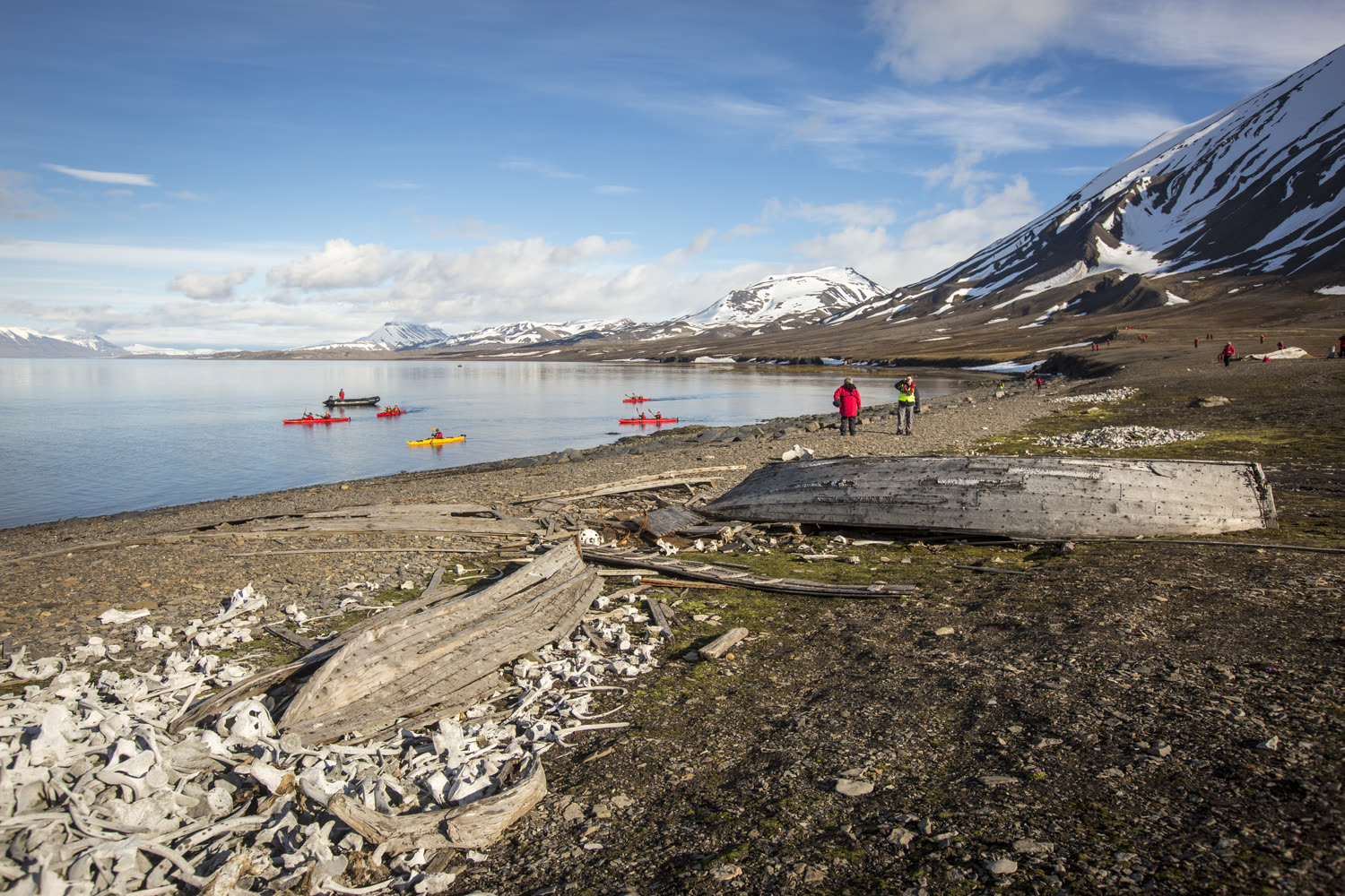 Spitzbergen unter der Mitternachtssonne — Foto: G Adventures