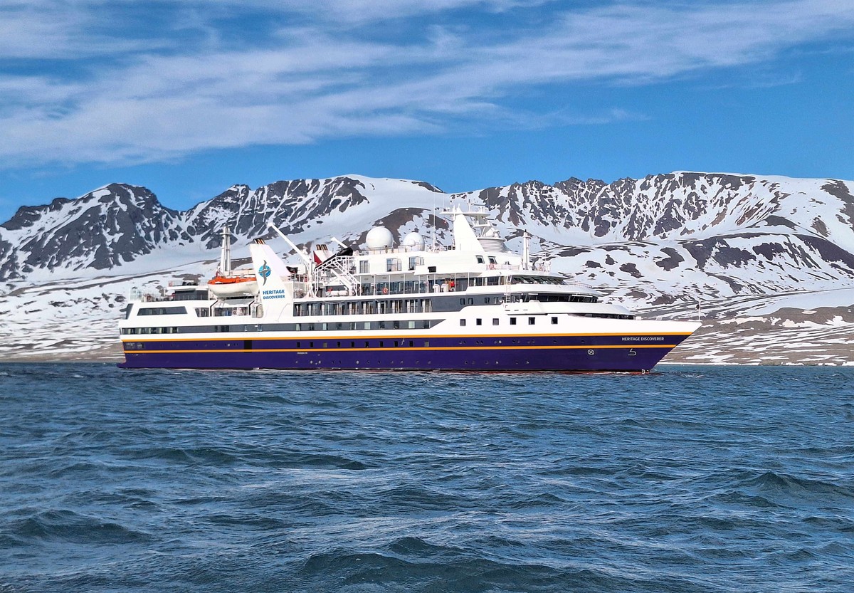 MS HERITAGE DISCOVERER