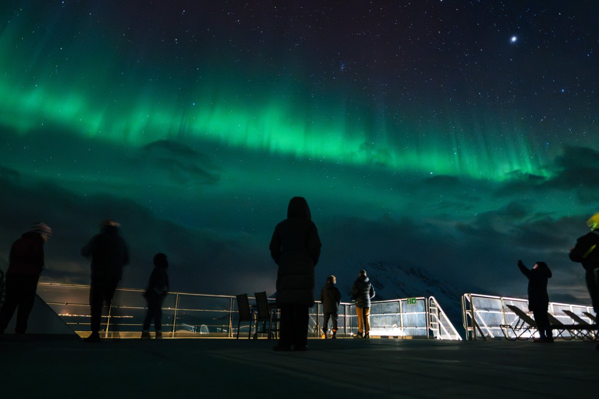 Nordlicht über Årøya · Foto: Kay Fochtmann