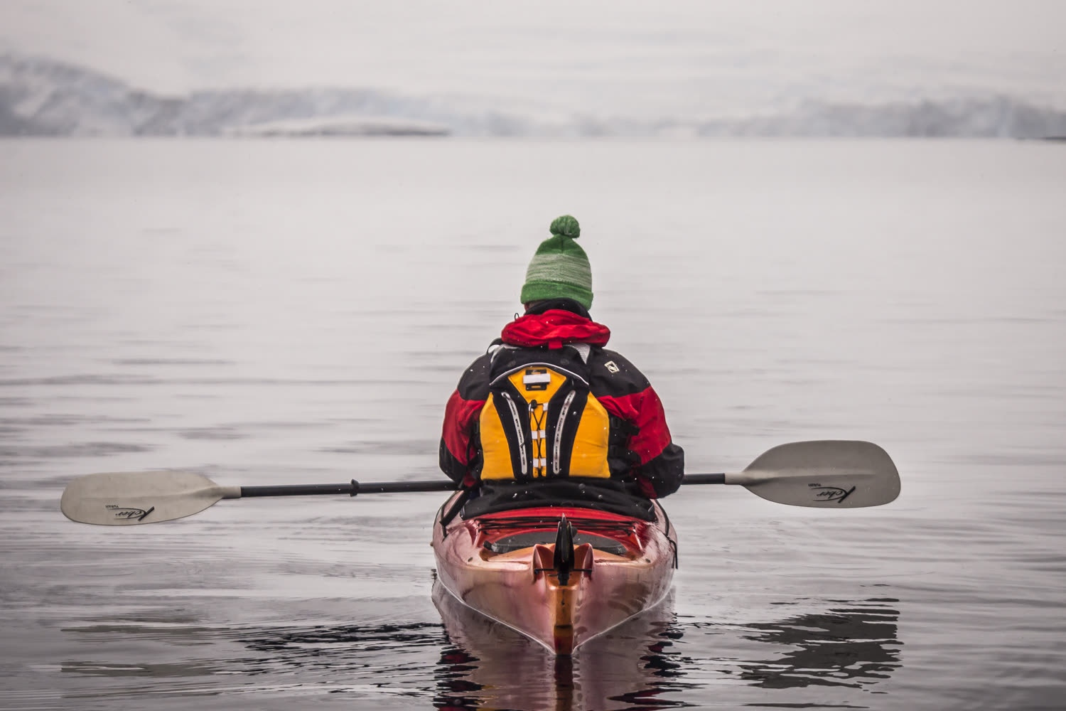 Kayakfahren zwischen Eisschollen — Foto: Oceanwide Expeditions