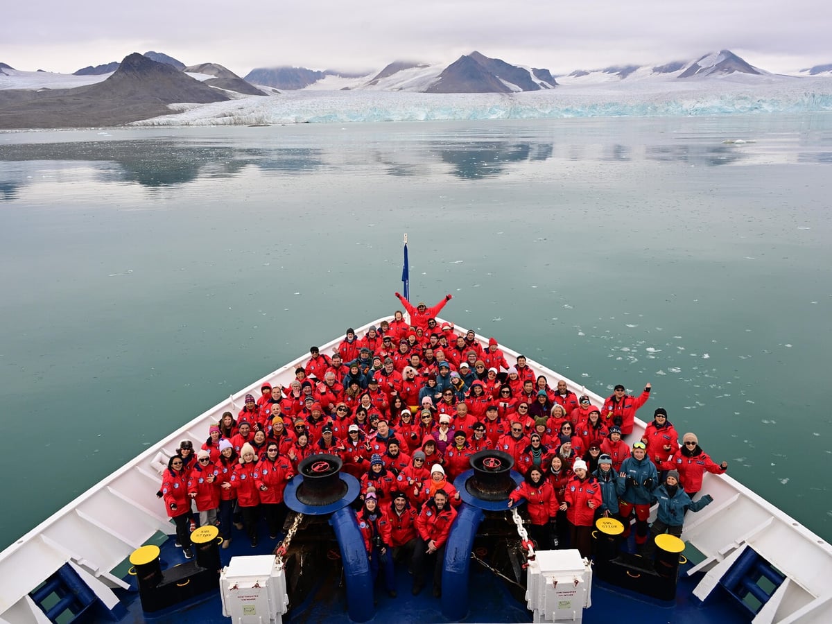 Totale Sonnenfinsternis und die drei Perlen der Arktis: Spitzbergen, Grönland & Island | MS SEA SPIRIT
