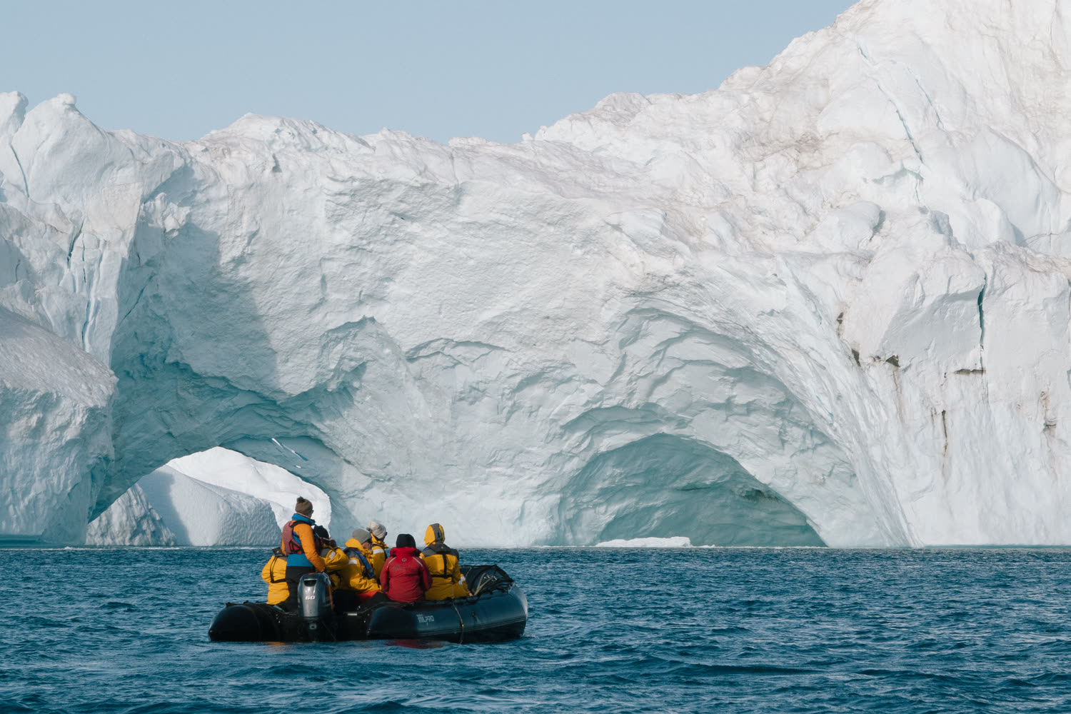 Zodiac vor Ilulissat — Foto: Quark Expeditions