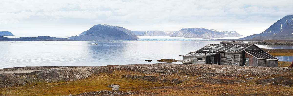 PLA-Old wooden cabin, Svalbard © Geert Kroes - Oceanwide Expeditions.jpg_Geert Kroes-small