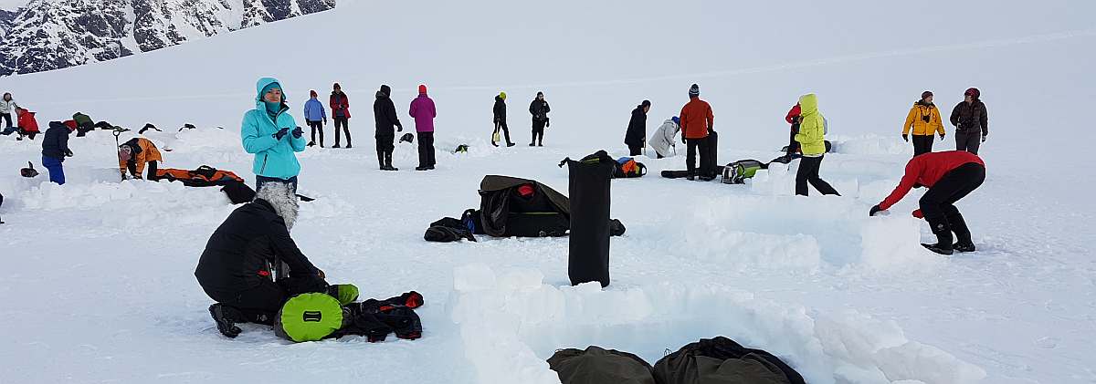 PLA-Camping © Ignacio Marino-Oceanwide Expeditions (3).jpg_Ignacio Marinosmall