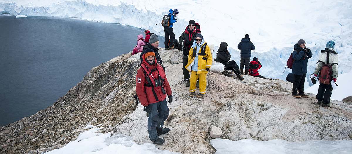 PLA-Hiking, Antarctica, February © Morten Skovgaard Photography-Oceanwide Expeditions.JPG_Morten Skovgaard-small