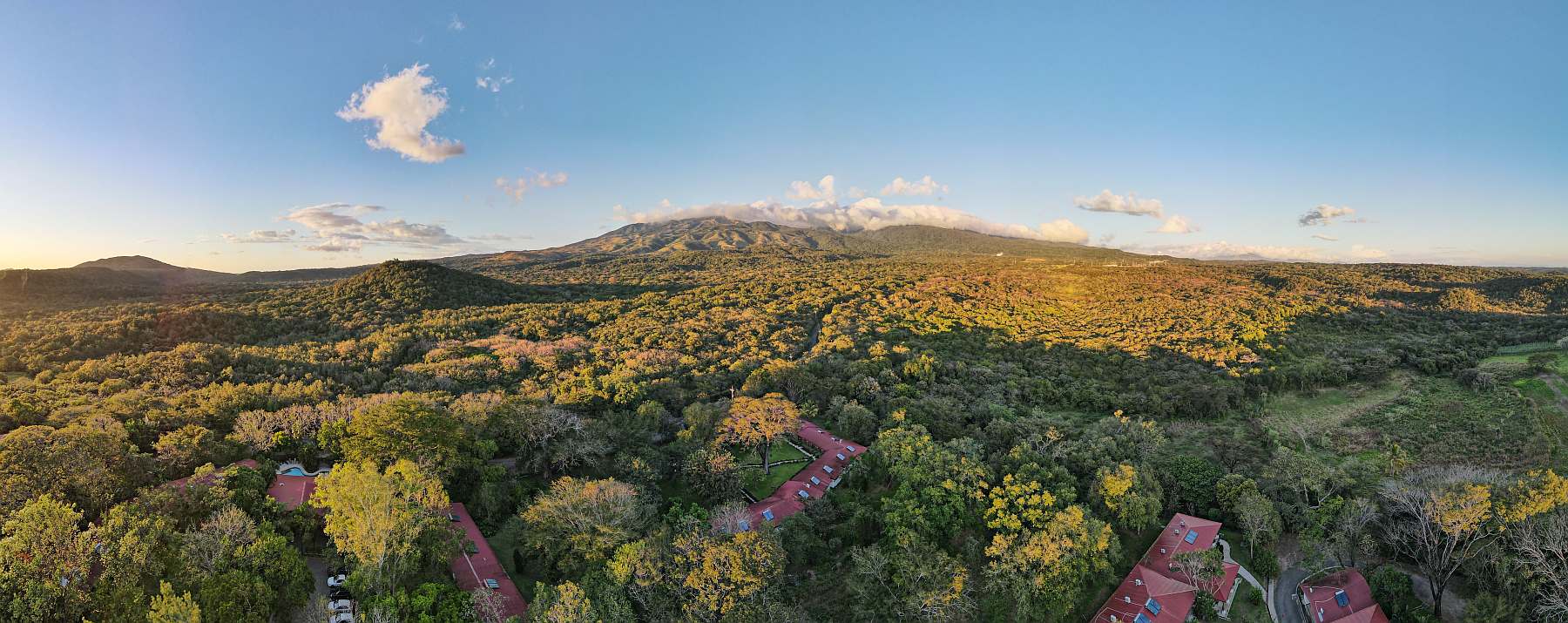 Costa-Rica-shutterstock_1894782478-slider