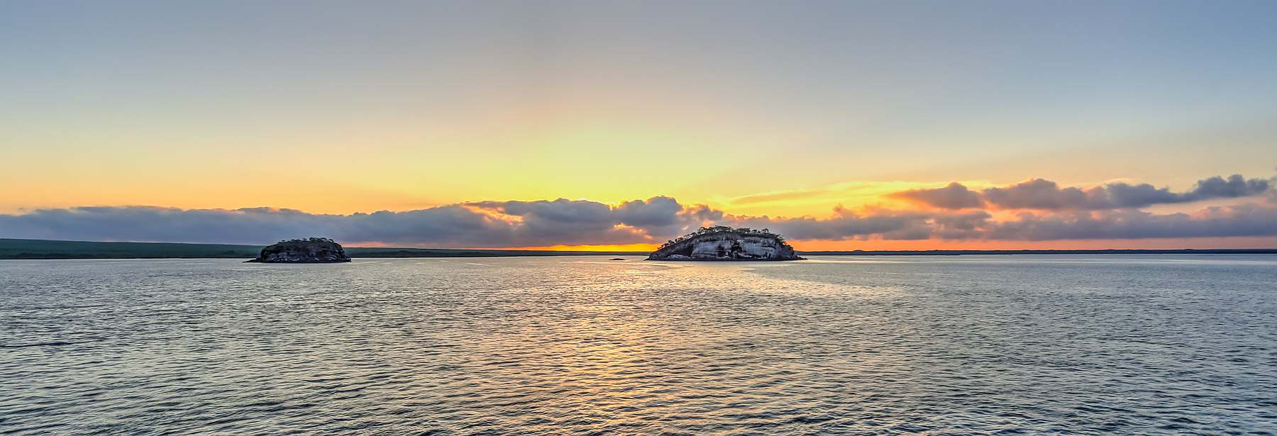 YOLITA-shutterstock_1073825030-slider