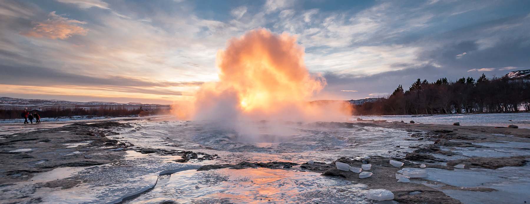 Island-shutterstock_363914534-slider