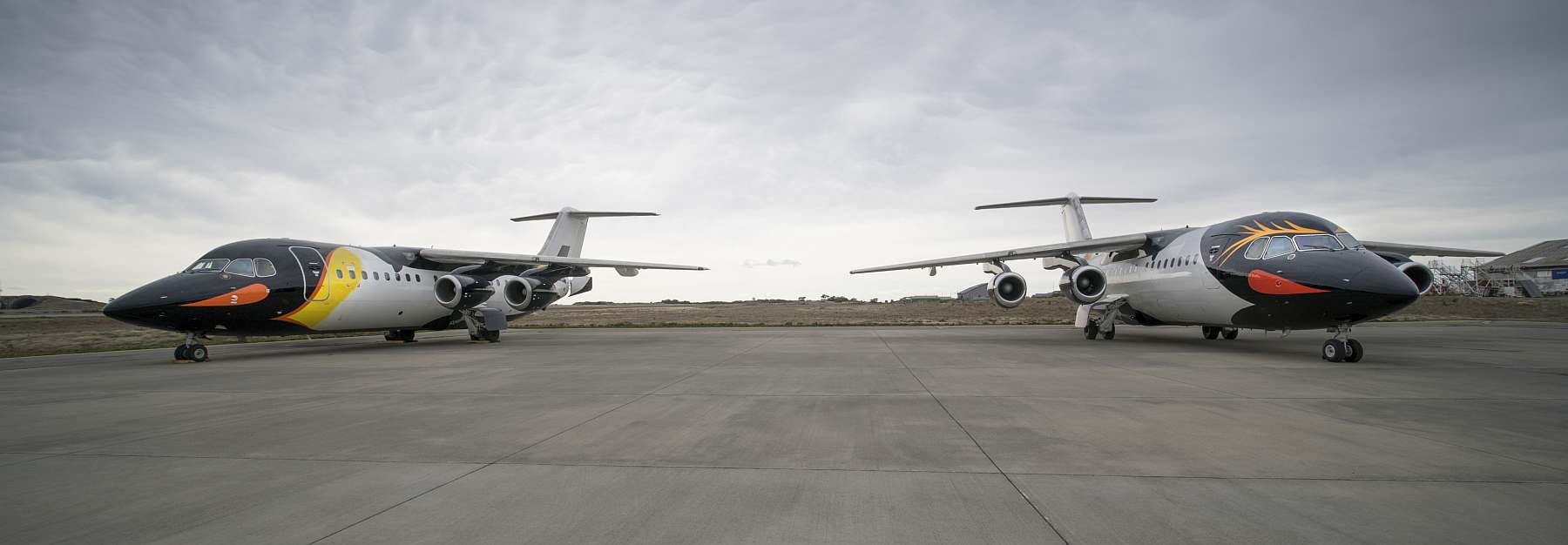Magellan-Explorer-Antarctica21-Antarctic-aircraft (7)-slider