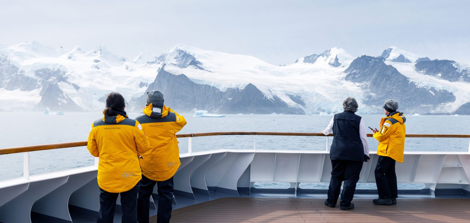 Ultramarine_Antarktische_Halbinsel_Passengers_Onboard_Ship_ULT_220A8690_michellesole_teasertext2