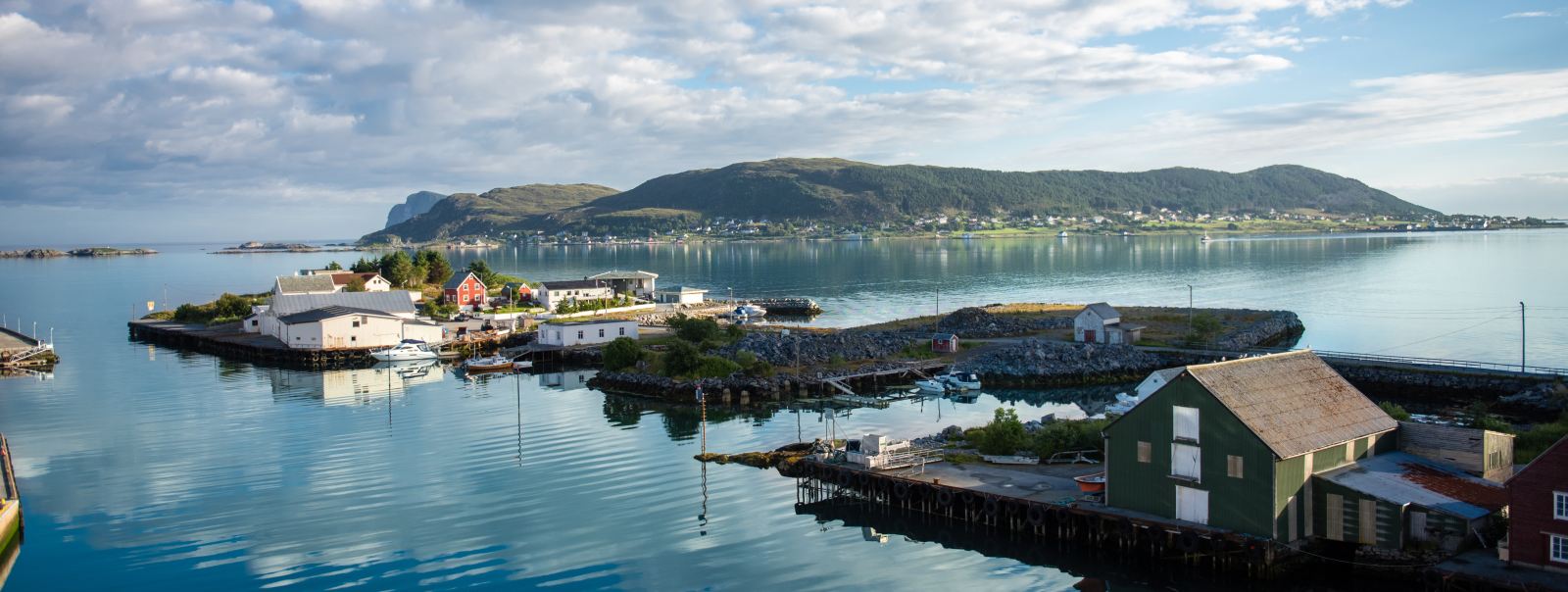 Fjord in Fosnavåg_shutterstock_1421713313_reiseverlauf3