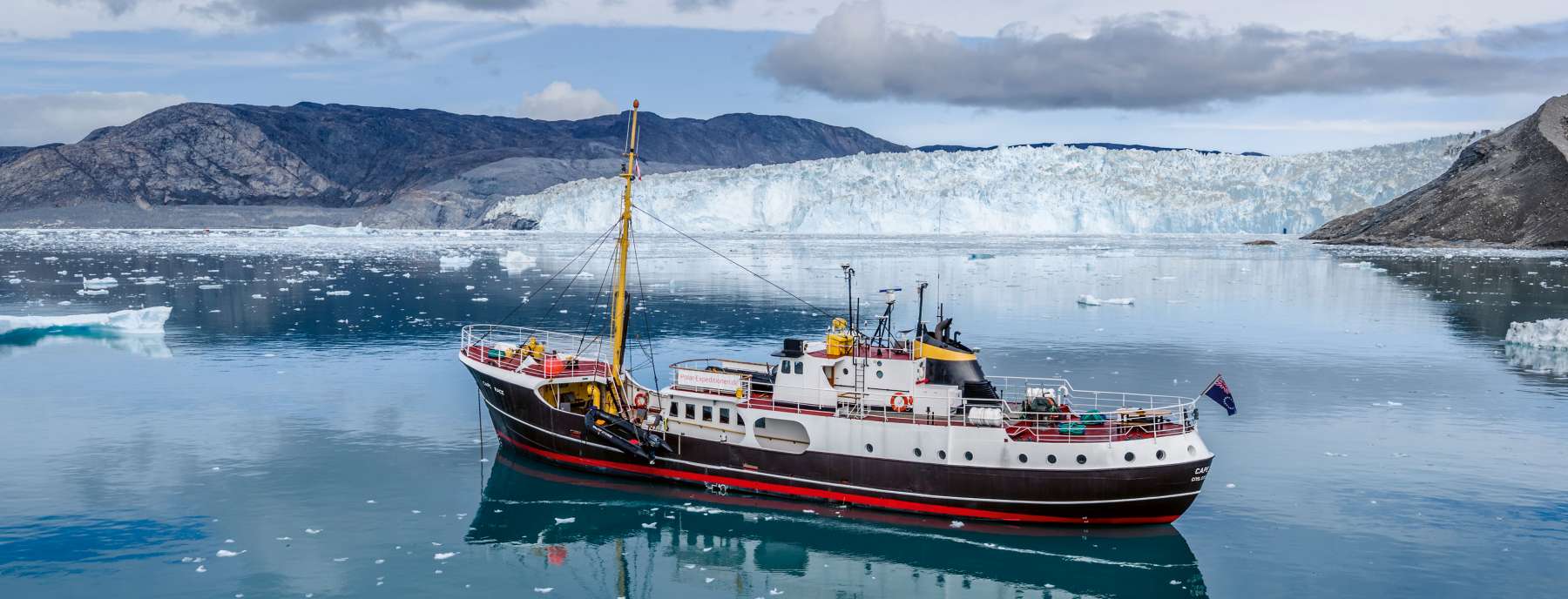 DER WEITE WESTEN GRÖNLANDS_broschuere_2027_slider