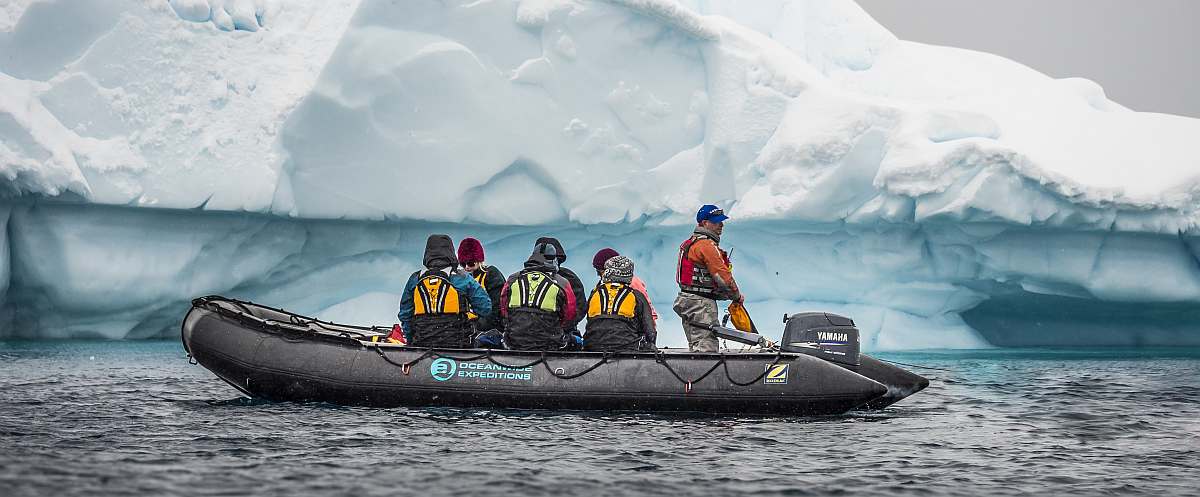 HDS23-25-Antarctica, Zodiac cruising © Dietmar Denger-Oceanwide Expeditions.jpg_Dietmar Denger-small
