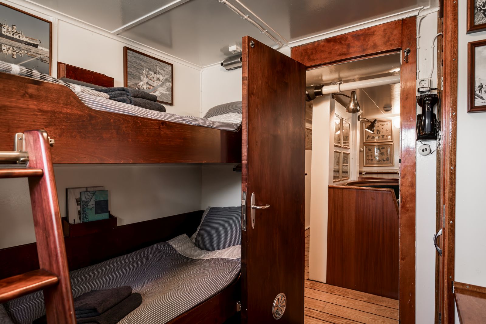 STOCKHOLM | 12 Passagiere - Polar