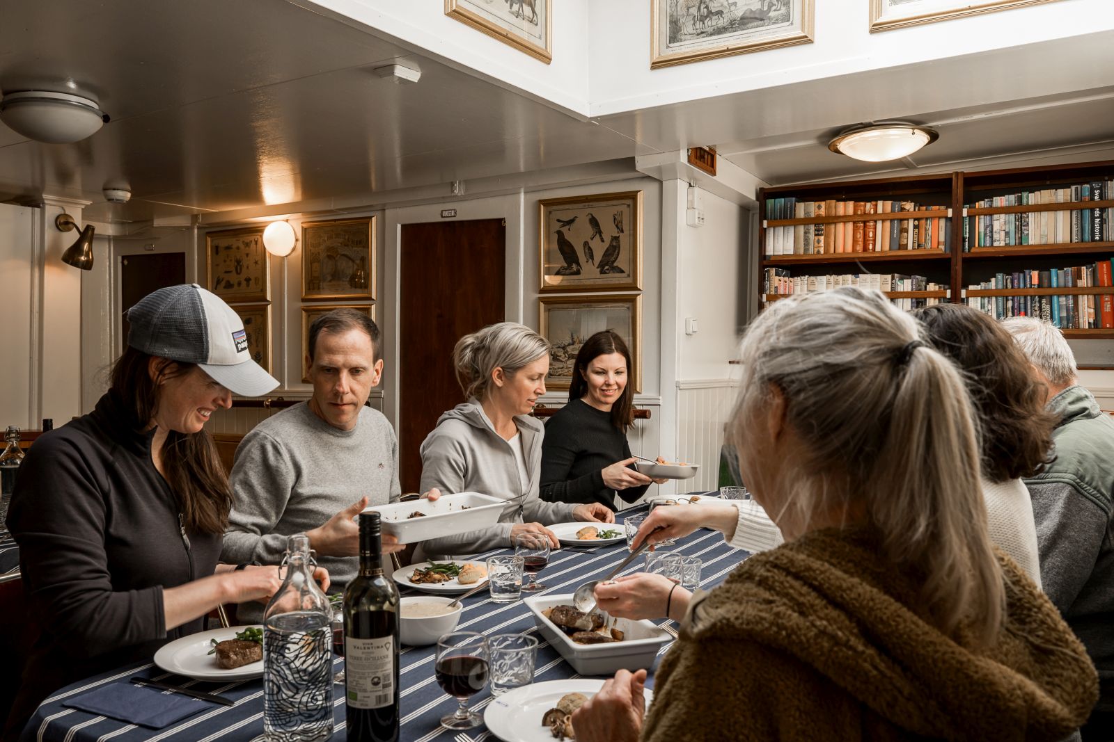 STOCKHOLM | 12 Passagiere - Polar