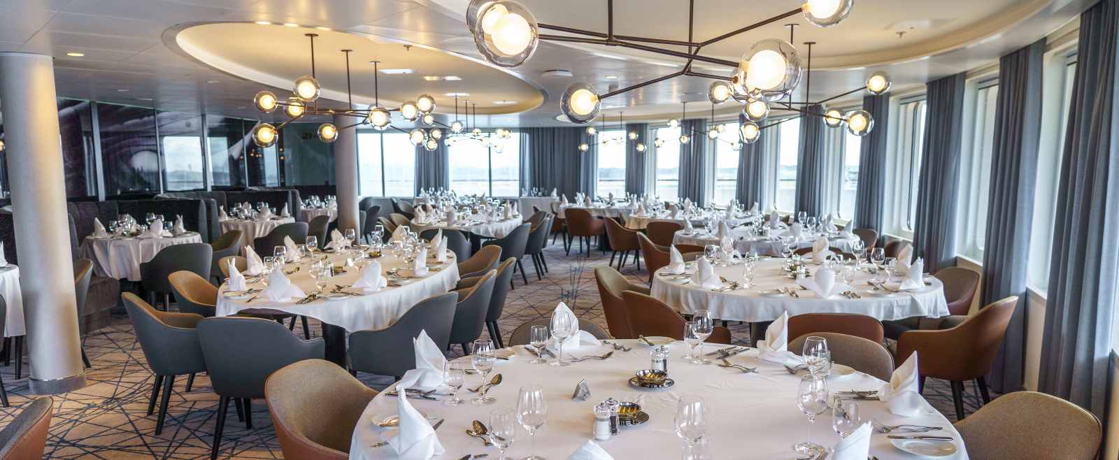 ULTRAMARINE | 199 Passagiere - Polar