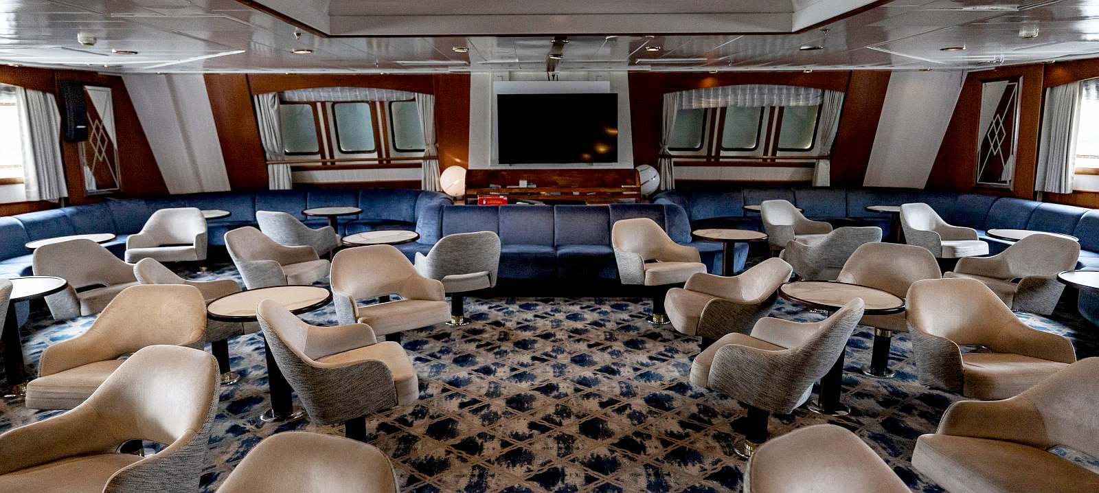 EXPEDITION | 128 Passagiere - Polar