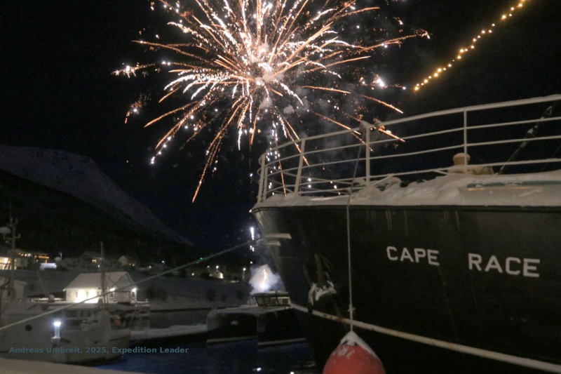 SILVESTER IM ZAUBER DER NORDLICHTER - POLARLICHTER, WALE UND ROMANTISCHE FISCHERDÖRFER | CAPE RACE, 2027 - Polar