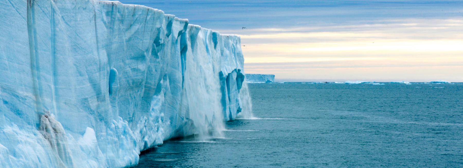 MS QUEST | Expedition Svalbard: Im Reich der Eisbären mit der M/S QUEST - Polar