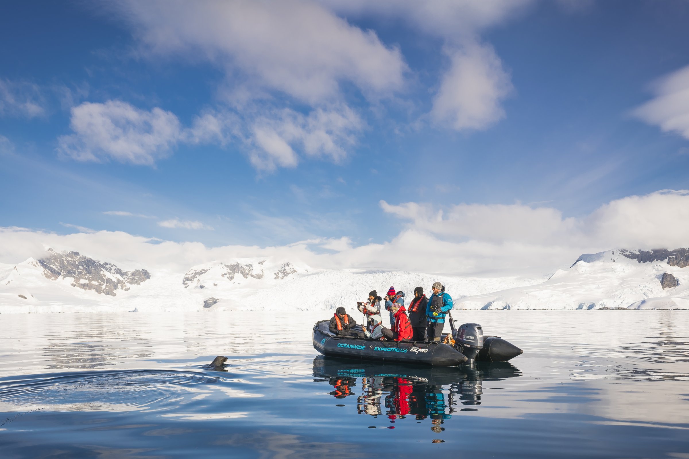 Antarctic Sound · Eis und Berg — Foto: Oceanwide Expeditions