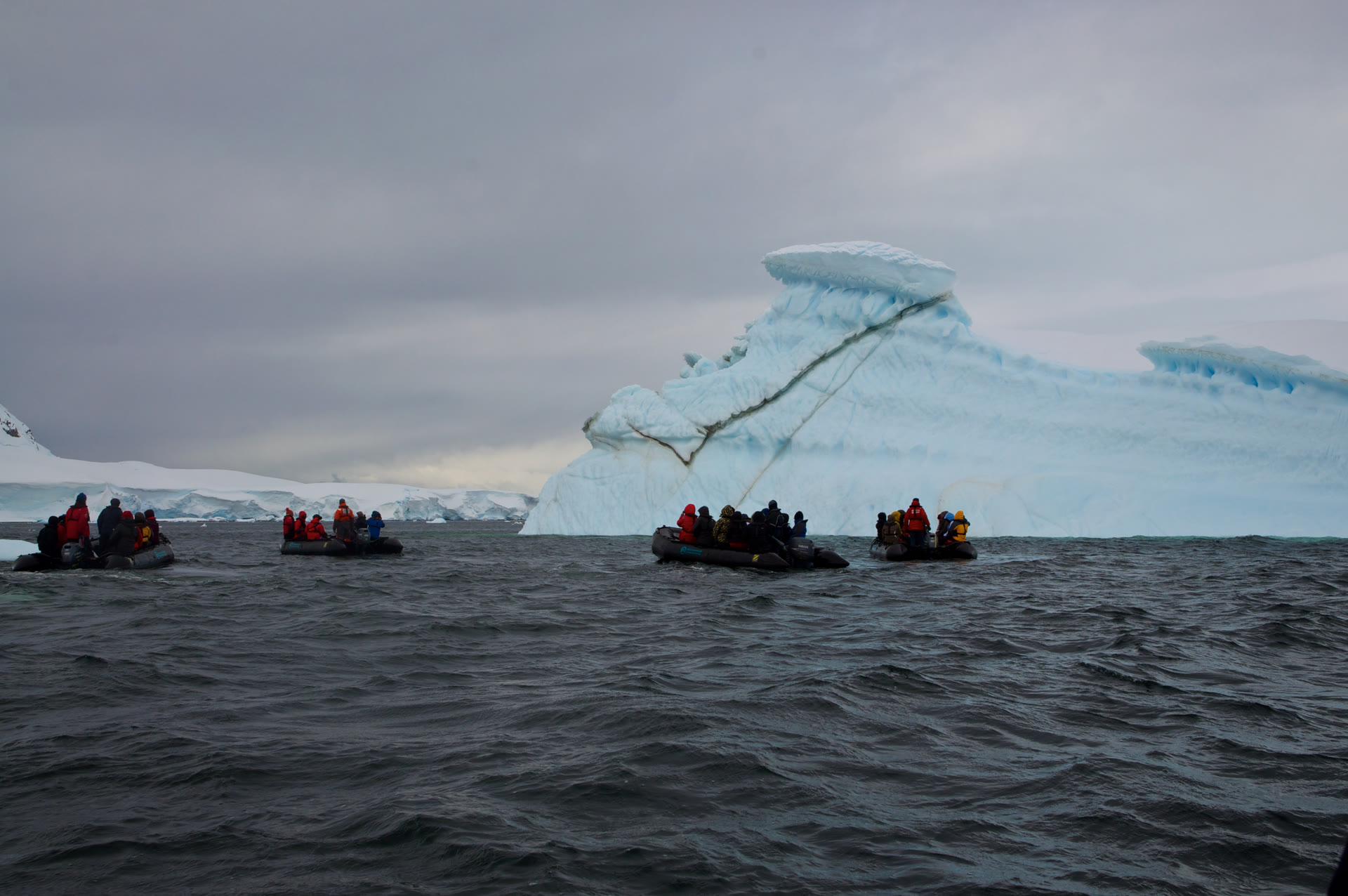 Eisberg-Cruise mit dem Zodiac — Foto: Oceanwide Expeditions